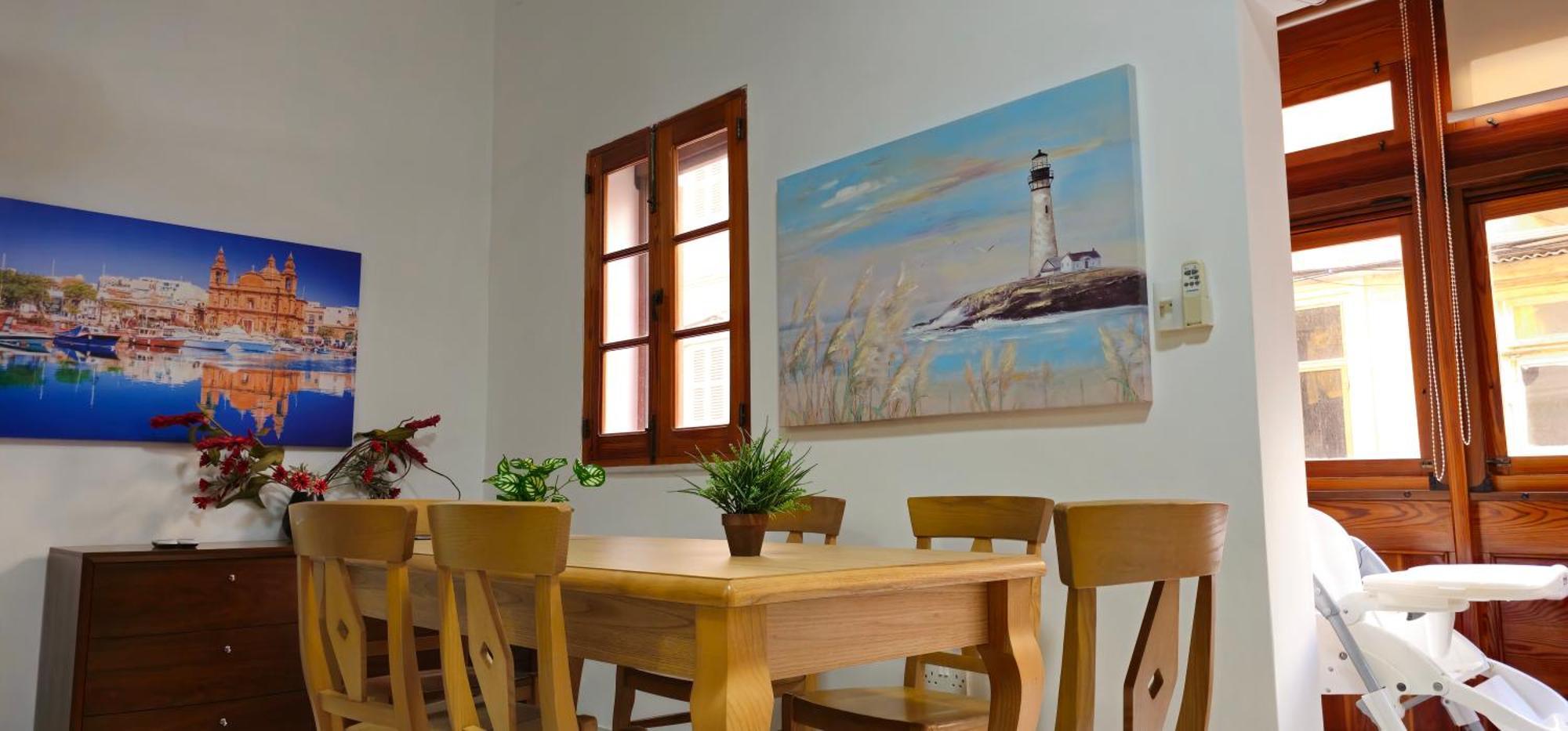 3 Floors Villa On Promenade 4 Bedrooms 3 Bathrooms Слима Екстериор снимка