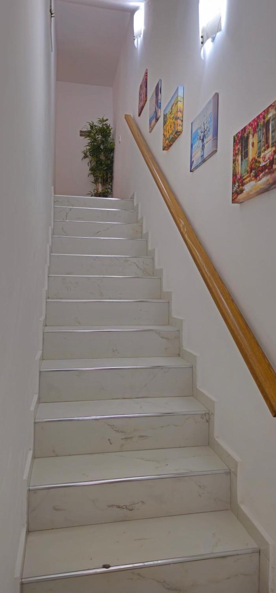 3 Floors Villa On Promenade 4 Bedrooms 3 Bathrooms Слима Екстериор снимка