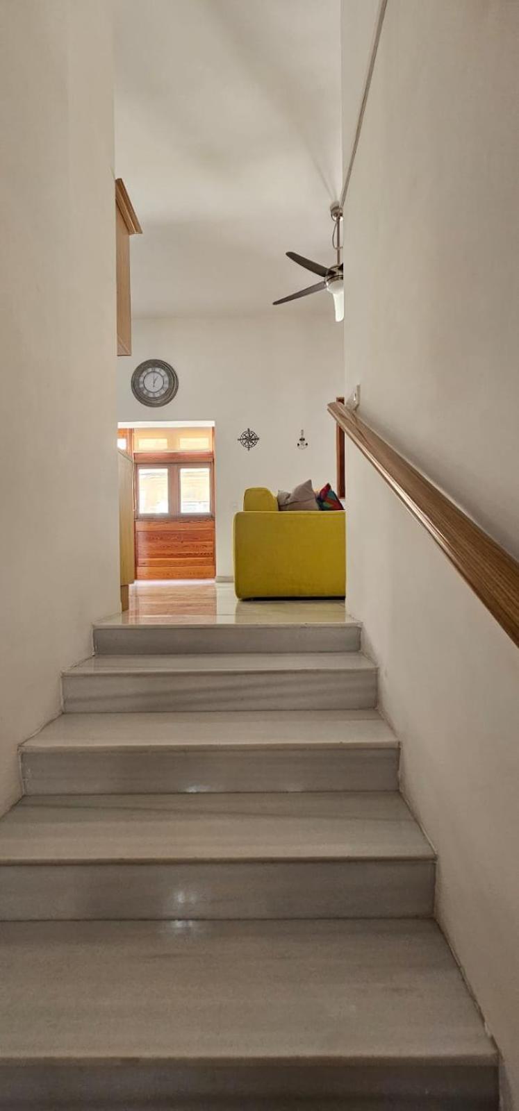 3 Floors Villa On Promenade 4 Bedrooms 3 Bathrooms Слима Екстериор снимка